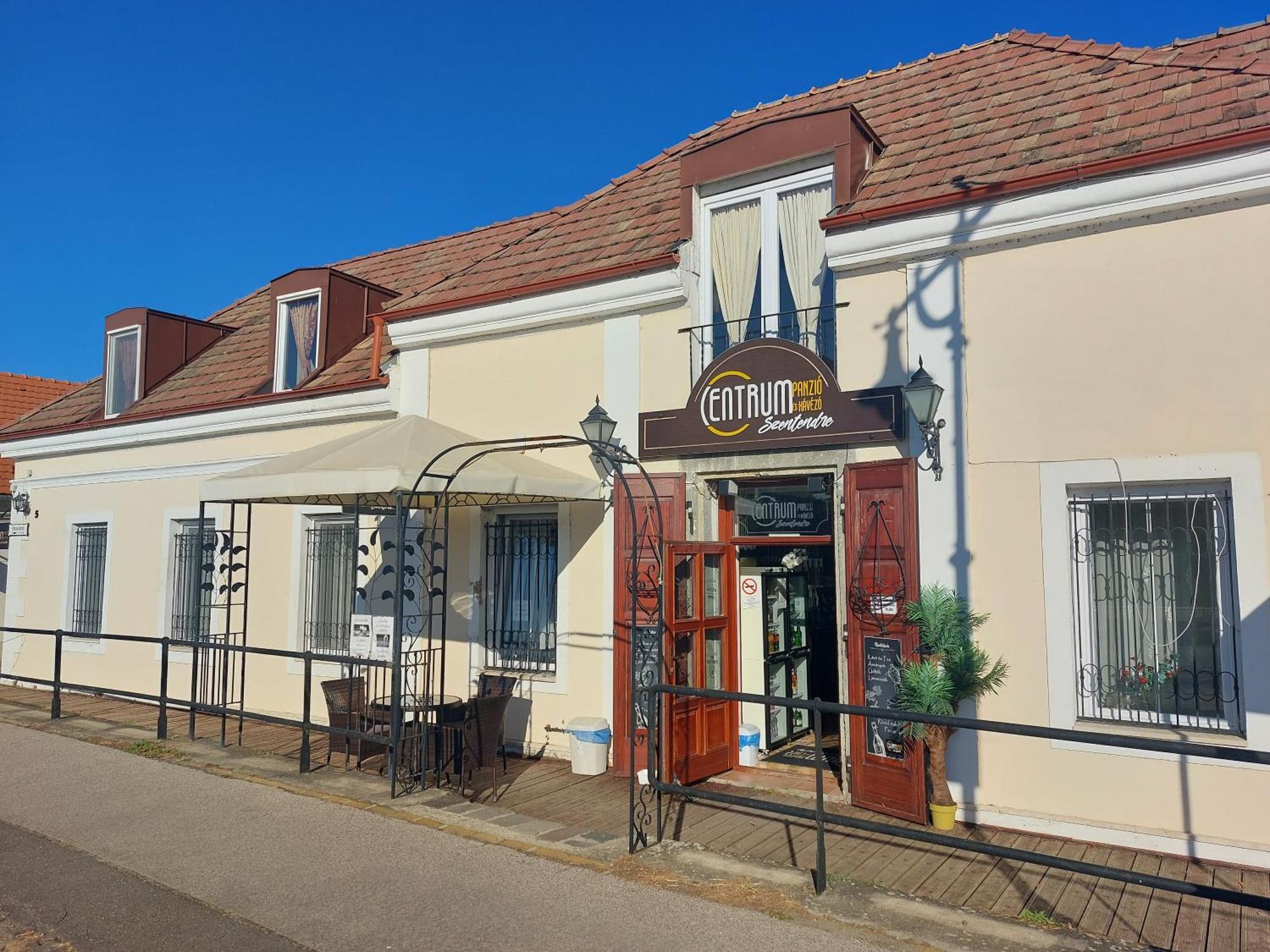 Centrum Panzio Szentendre Exterior photo